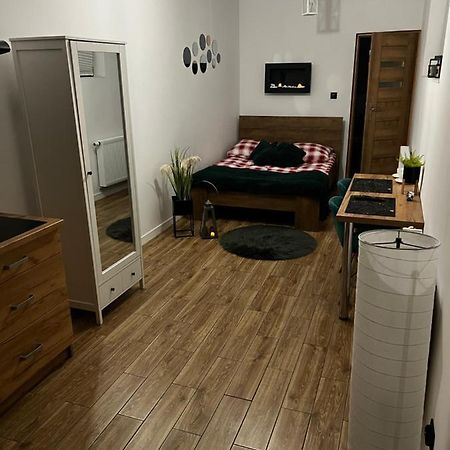 Hostel Suchedniow Bagian luar foto