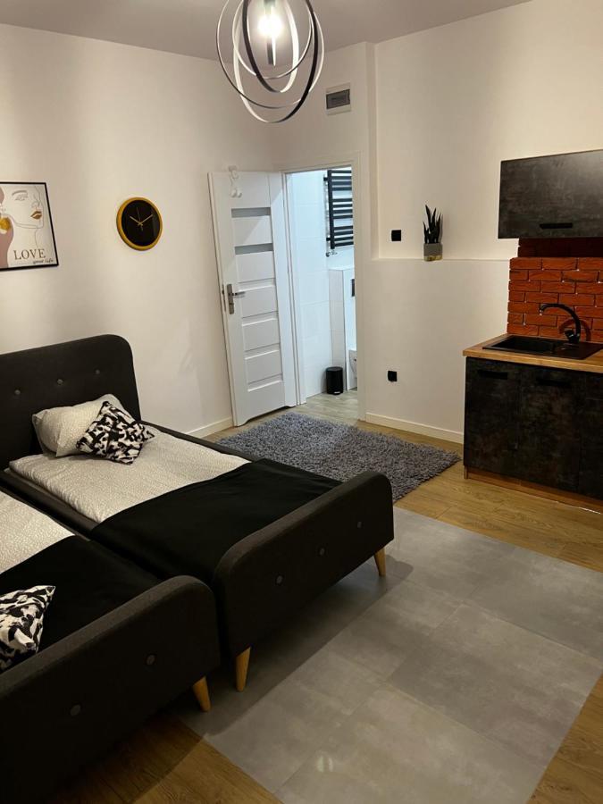 Hostel Suchedniow Bagian luar foto