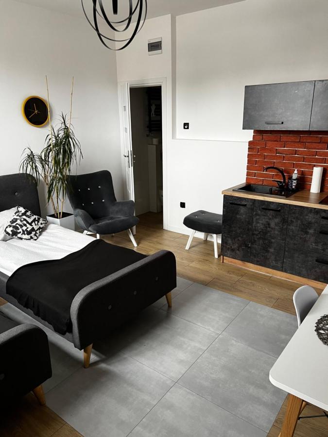 Hostel Suchedniow Bagian luar foto