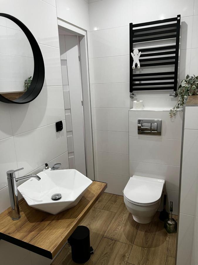 Hostel Suchedniow Bagian luar foto